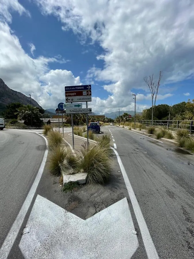 Affittacamere Hotel LA CASA DELLE FATE-Area Marina Protetta Isola delle Femmine
