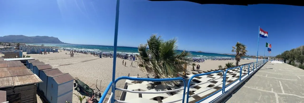 Affittacamere Hotel LA CASA DELLE FATE-Area Marina Protetta Isola delle Femmine